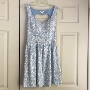 Heart-Cut out back cute dress